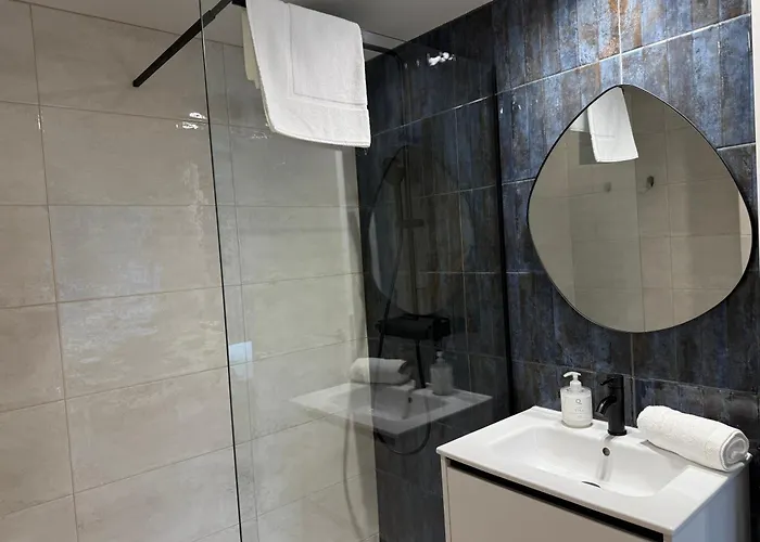 Groma Πανσιόν *